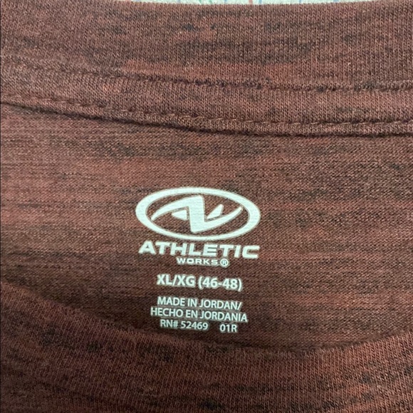 Athletic Works Men's XL T-shirt Long Sleeve Shirt Gray Dri works Maroon Color - Picture 2 of 7